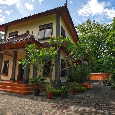 Villa Maryadi Lovina Zewnętrze zdjęcie